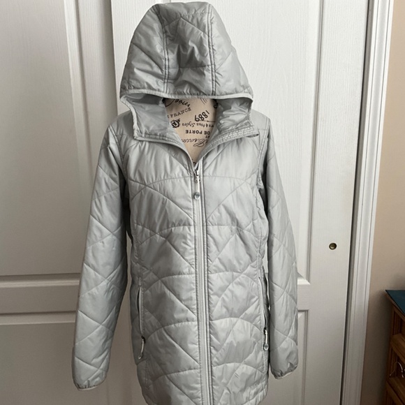 LL BEAN DIAMOND QUILTER JACKET - Picture 2 of 7